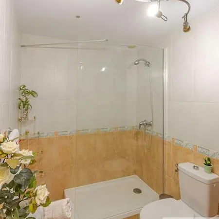 2 Bdr With Heated Pool & Jacuzzi 베날마데나코스타