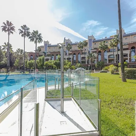 2 Bdr With Heated Pool & Jacuzzi